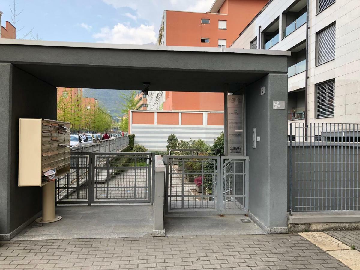 Filzi 2 Apartment Lecco Bagian luar foto